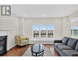 Family room - 8 Monkton Circle, Brampton, ON L6Y0X1 Photo 11