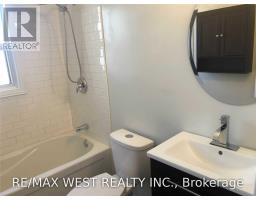184 Donald Avenue, Toronto, ON M6M1K4 Photo 7