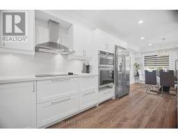 5318 Bushelgrove Circle, Mississauga, ON L5M6C6 Photo 12