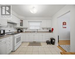 Sitting room - 96 Wallasey Avenue, Toronto, ON M9M1E4 Photo 8