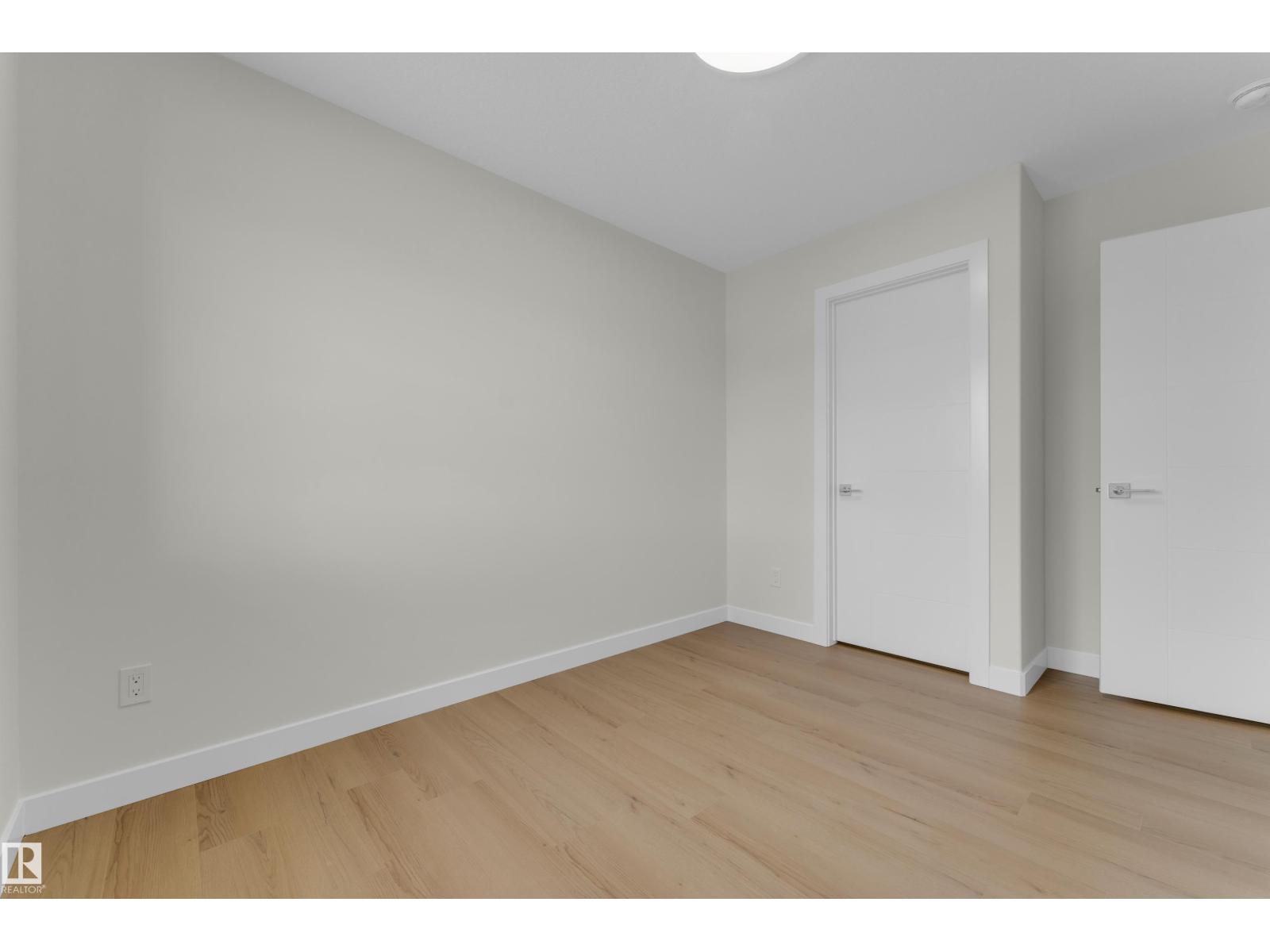 3814 39 St - 33