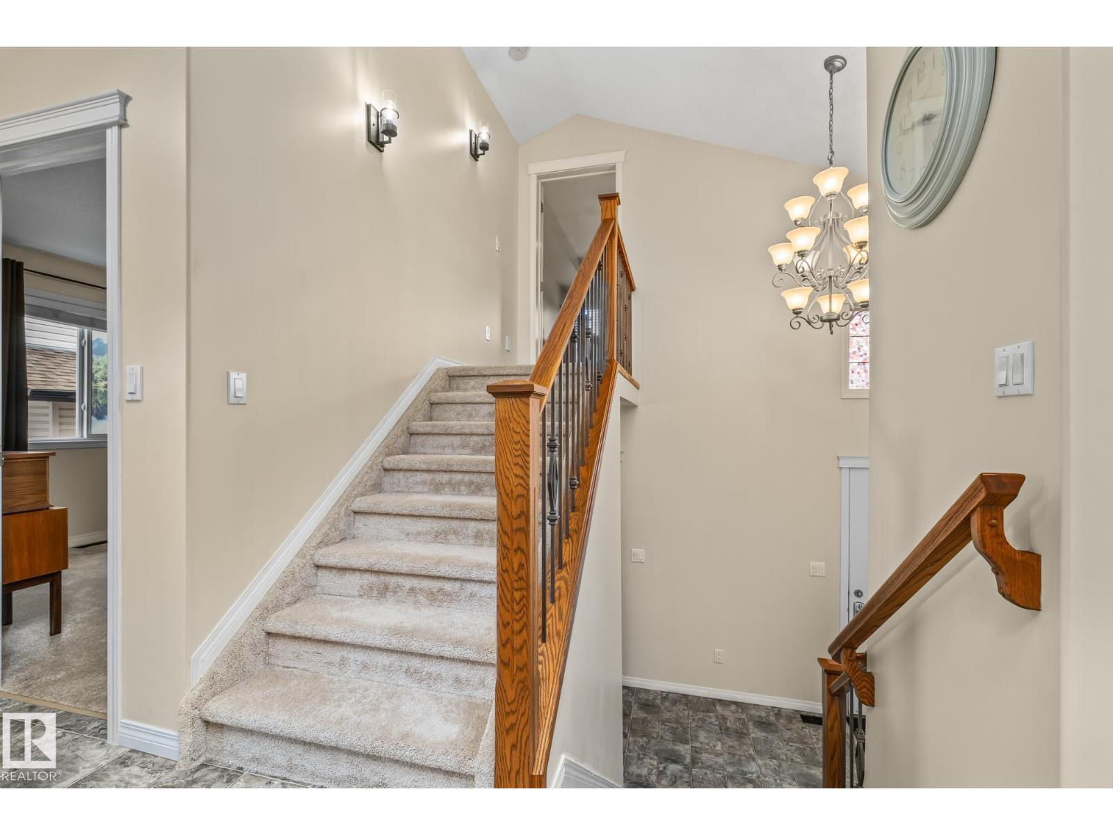 10411 95 ST - 16