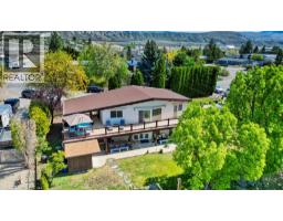 Kitchen - 7562 Crest-a-way Road, Oliver, BC V0H1T2 Photo 9
