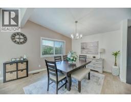 Laundry room - 7562 Crest-a-way Road, Oliver, BC V0H1T2 Photo 14