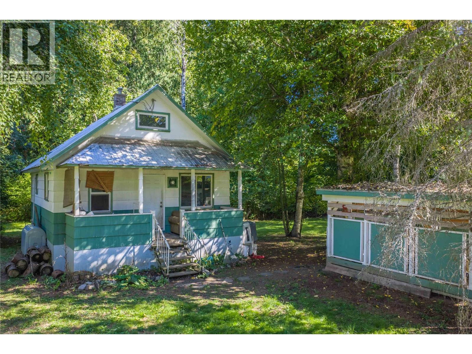 3642 Catherwood Road - 1