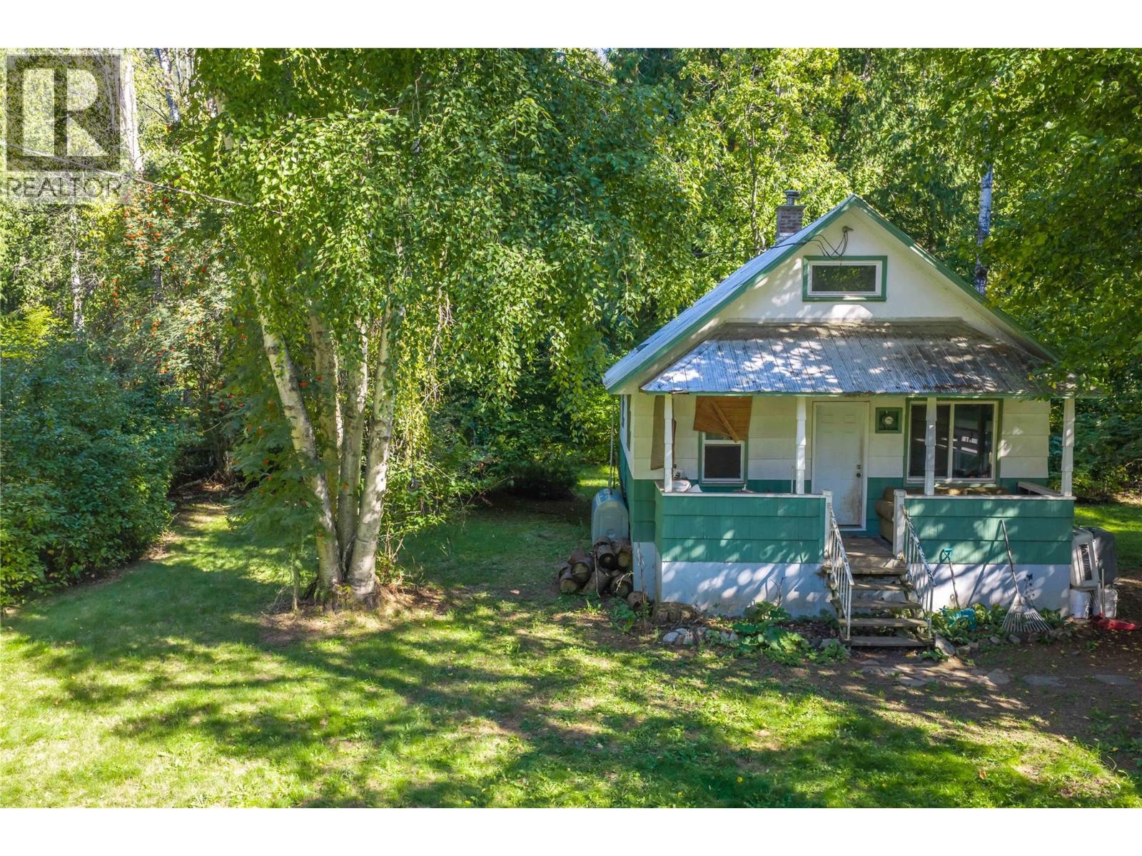 3642 Catherwood Road, Revelstoke