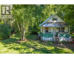 3642 Catherwood Road, Revelstoke, BC V0E2S0 Photo 7