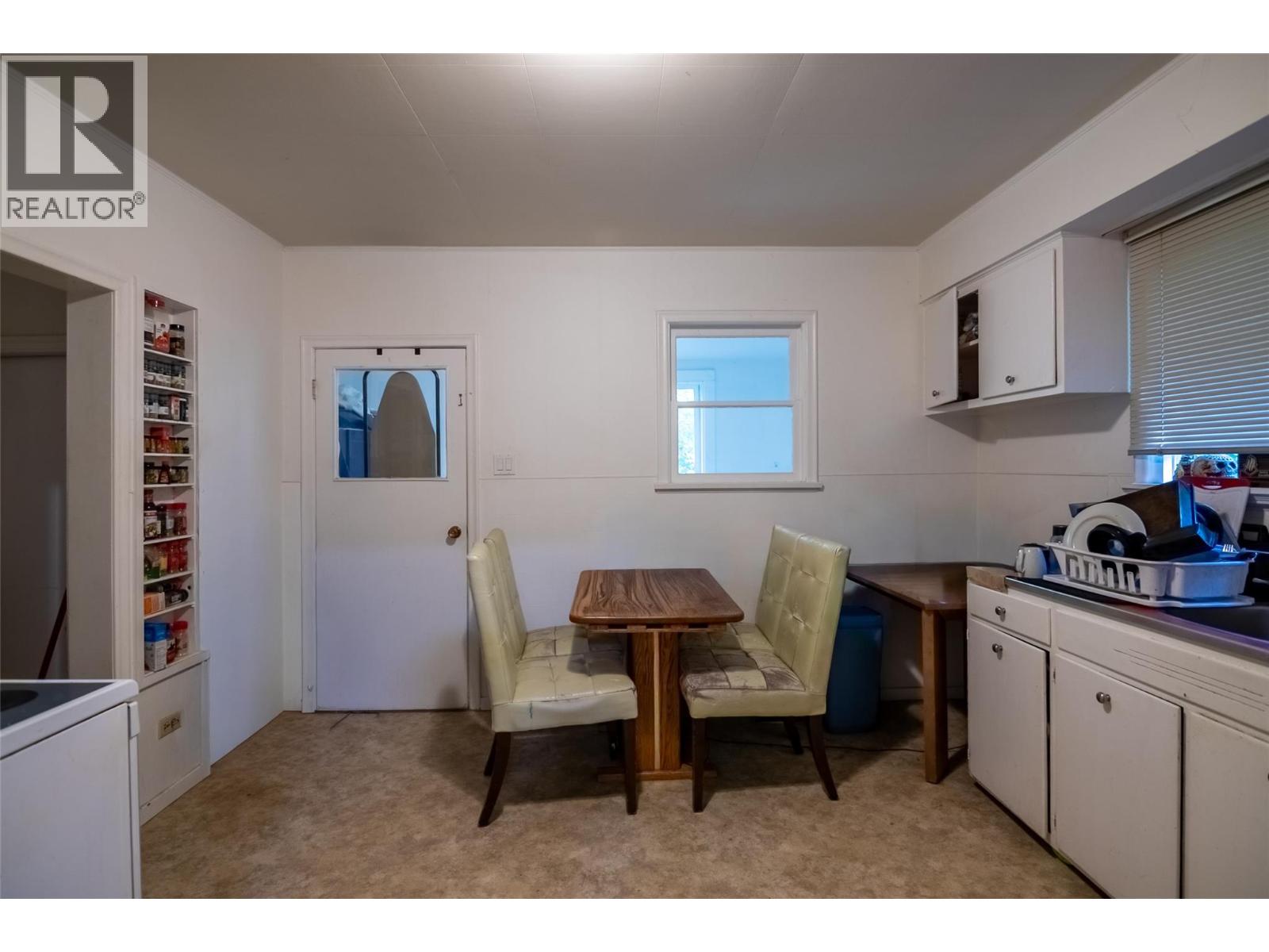 3642 Catherwood Road, Revelstoke