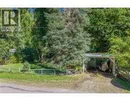 3642 Catherwood Road, Revelstoke, BC V0E2S0 Photo 16