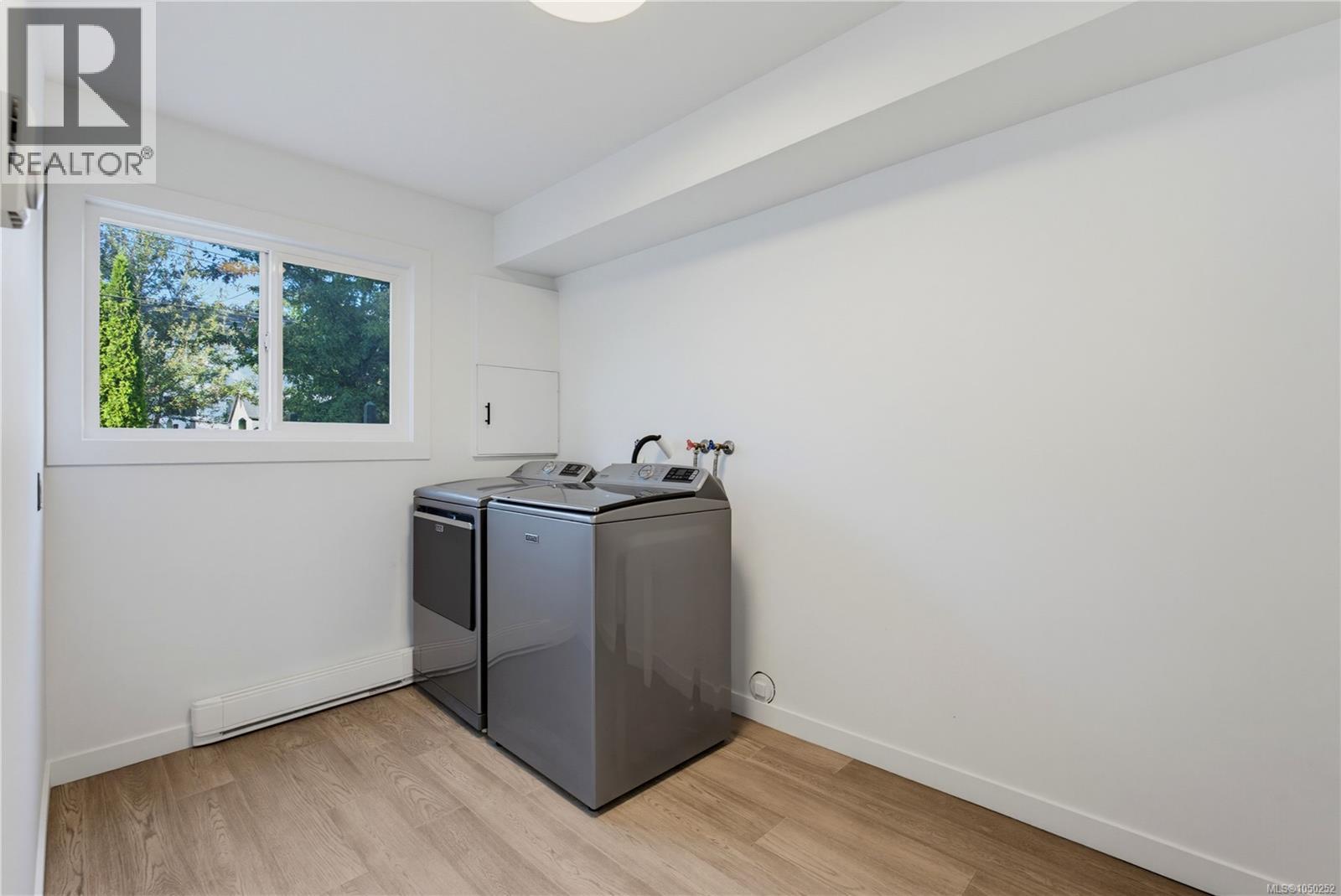  1714 Ashdale Place, Saanich