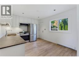 Bedroom - 1714 Ashdale Pl, Saanich, BC V8N1N9 Photo 6