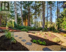 3278 Zapata Pl, Colwood, BC V9C3G6 Photo 32