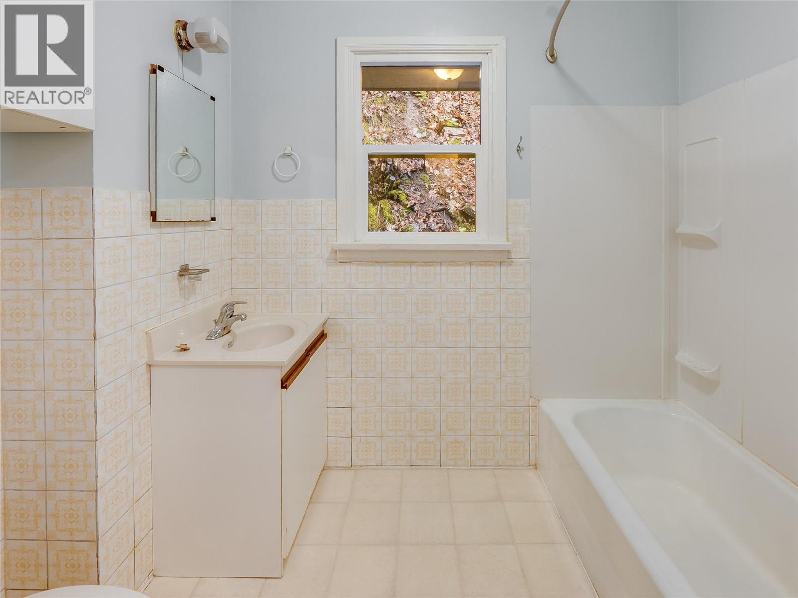 1802 Perrier Road, Nelson