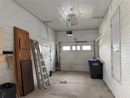156 Burlington Beach Road, Shoal Lake, MB R0J1Z0 Photo 34