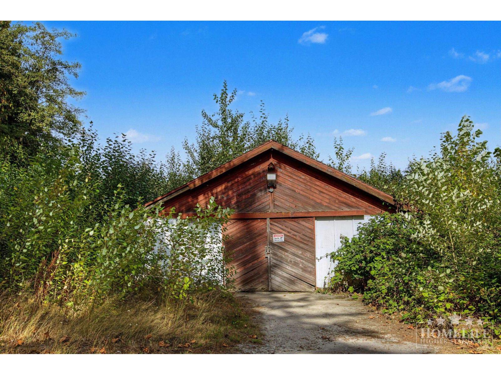 House 17535 26 AVENUE, Surrey