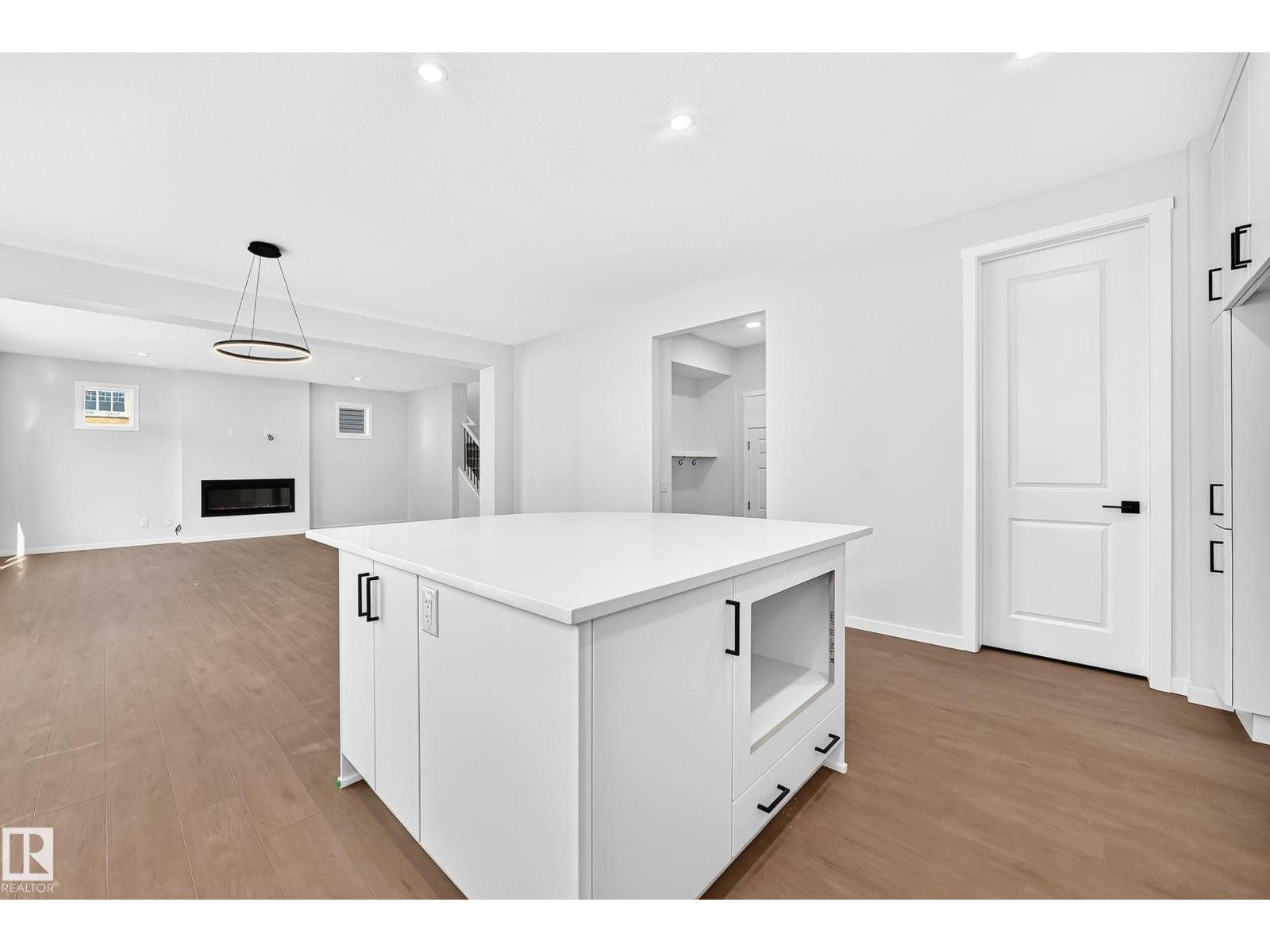 1029 Fieldstone View, Hearthstone (Strathcona) — new house, photo 7