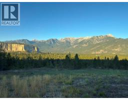5571 93/95 Highway, Fairmont Hot Springs, BC V0B1L2 Photo 17