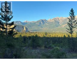 5571 93/95 Highway, Fairmont Hot Springs, BC V0B1L2 Photo 15
