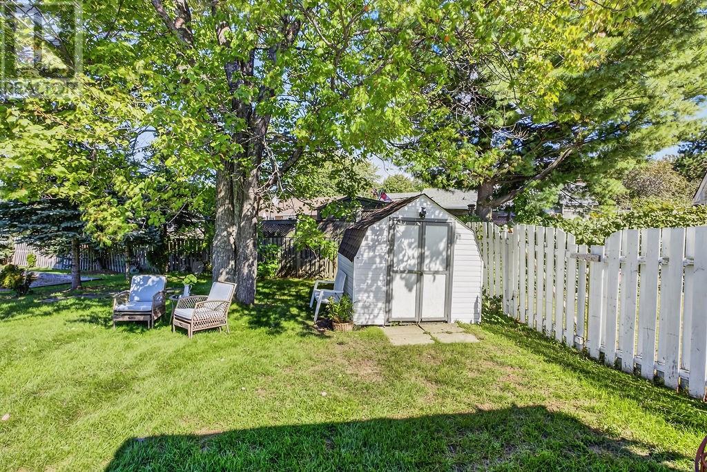 58 Edgecliff Crescent - 23