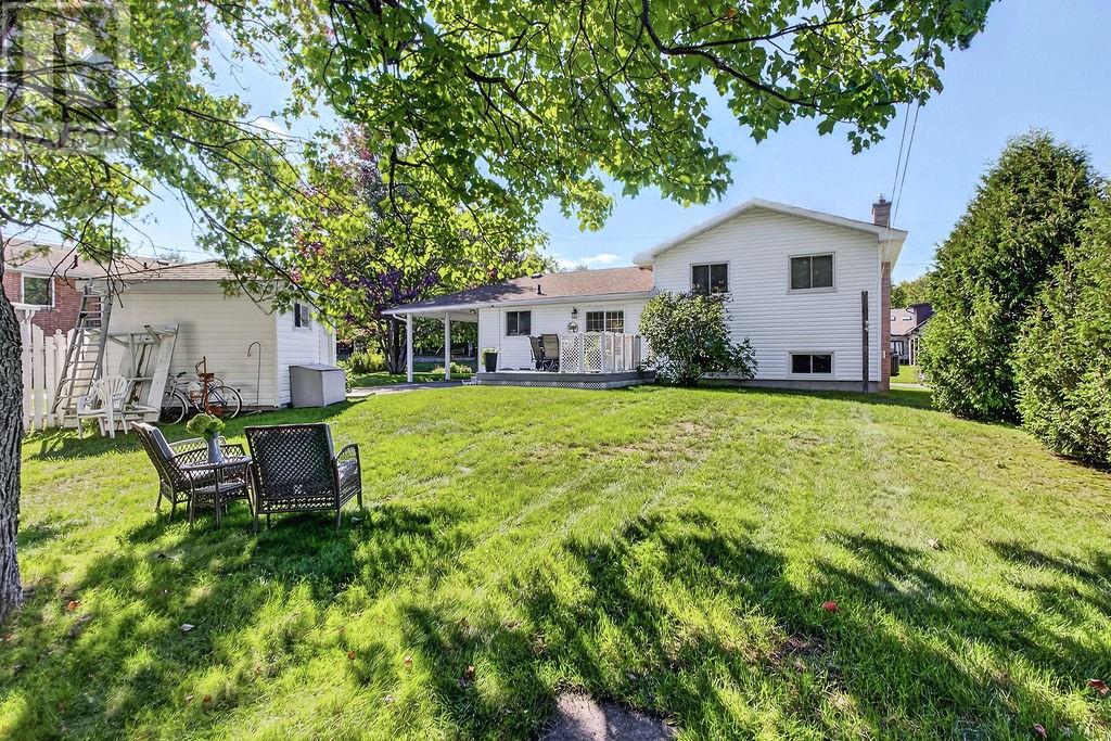 58 Edgecliff Crescent - Image 25