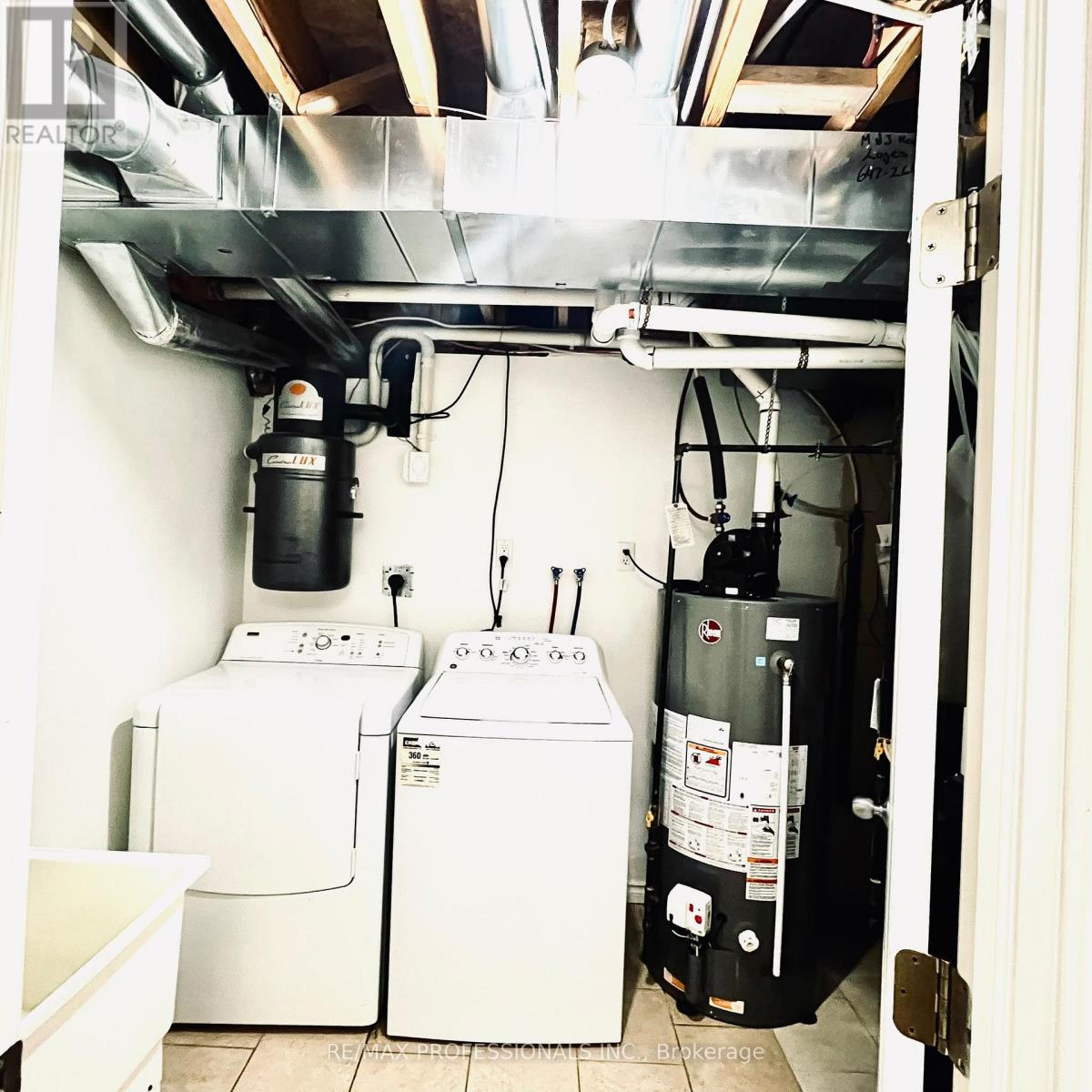 49 COLCHESTER STREET - 41