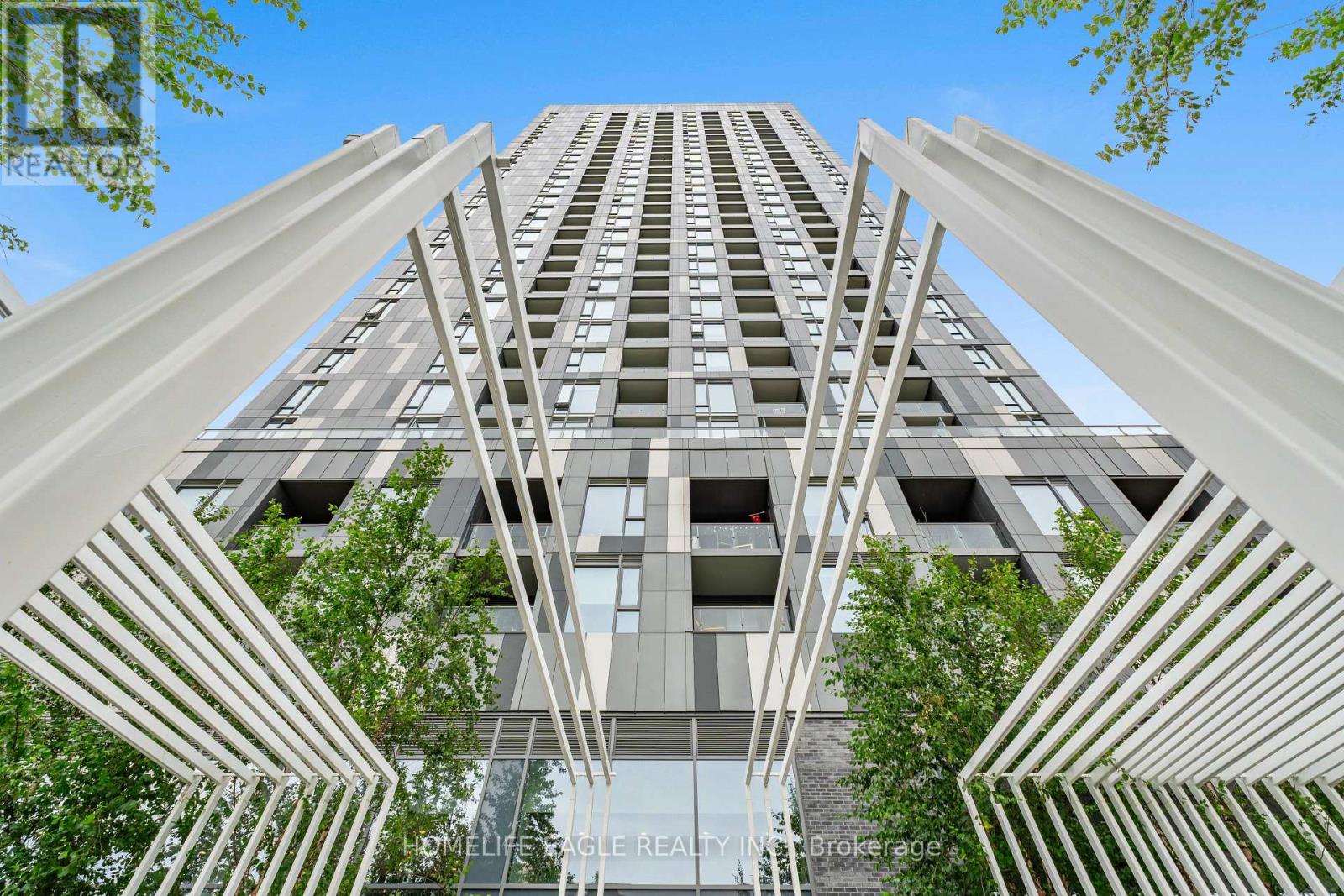 Photo of 498 Caldari Road