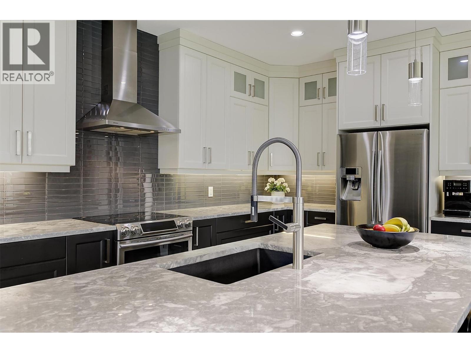 155 Skyland Drive, Kelowna
