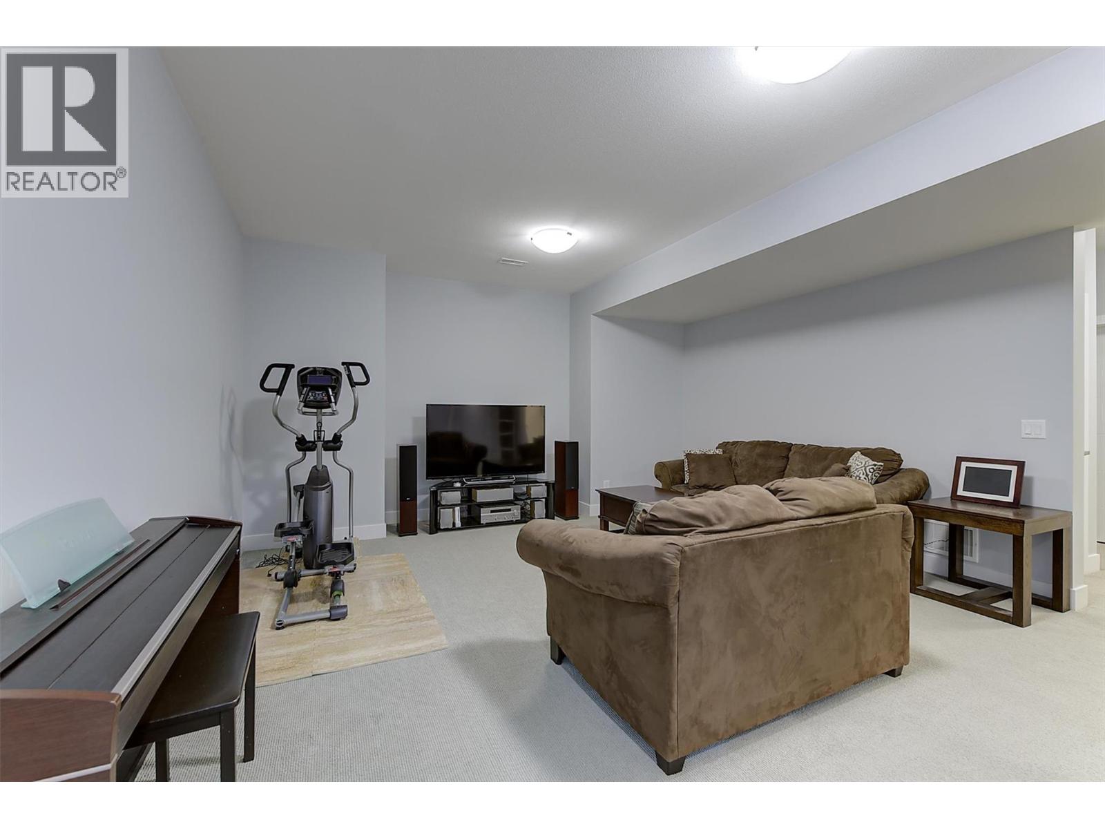 155 Skyland Drive, Kelowna