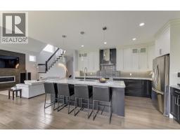 Primary Bedroom - 155 Skyland Drive, Kelowna, BC V1V3A1 Photo 11