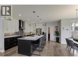 Pantry - 155 Skyland Drive, Kelowna, BC V1V3A1 Photo 12