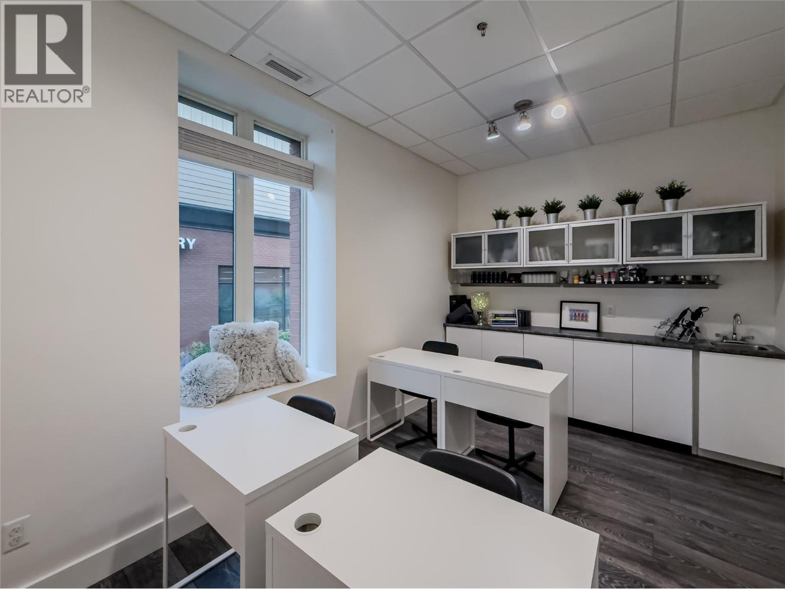 101 765 McGill Road, Kamloops