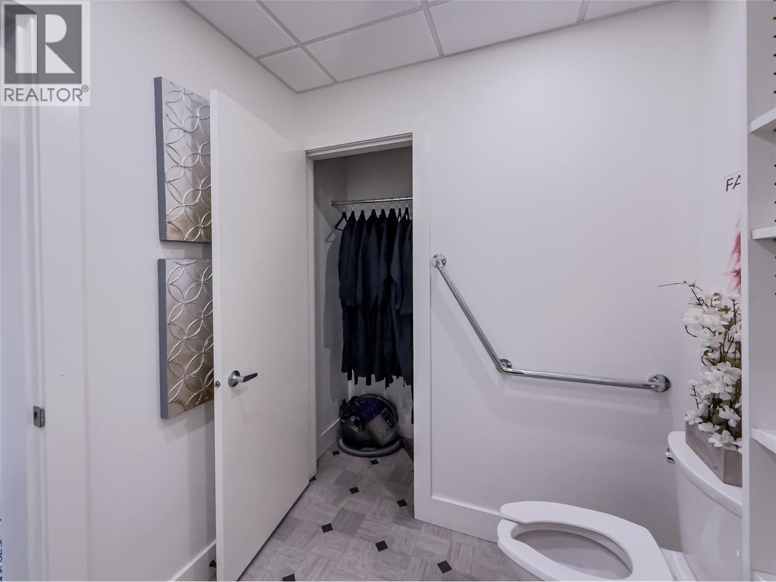 101 765 McGill Road, Kamloops