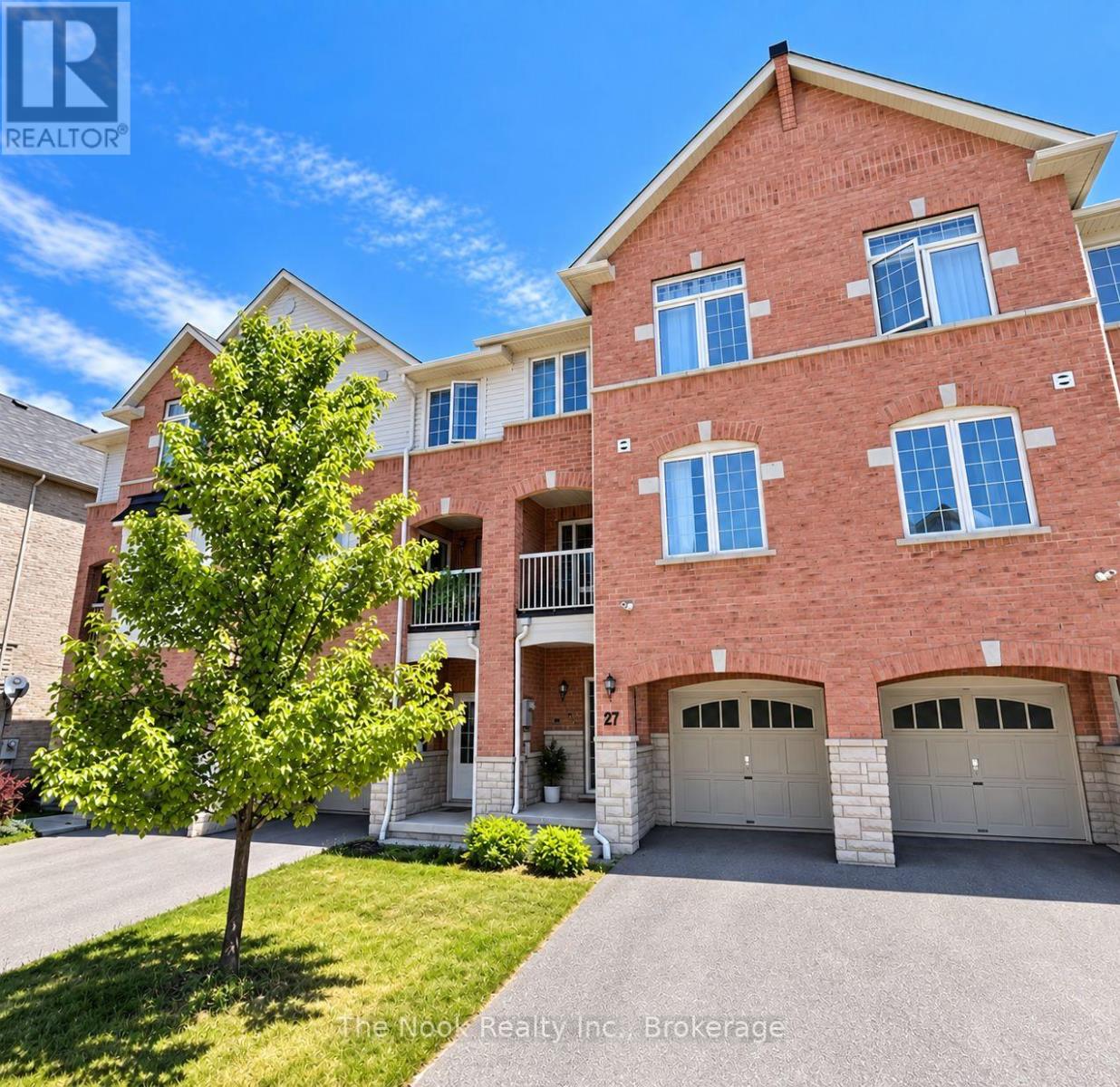 27 BLUNDEN ROAD