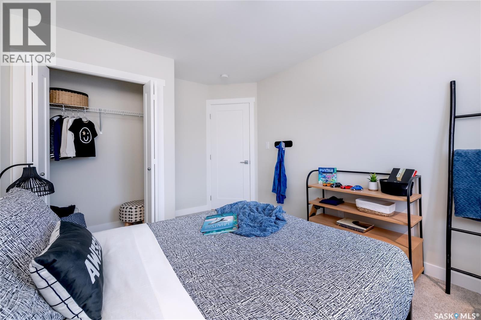 2963 Dumont WAY - Image 46