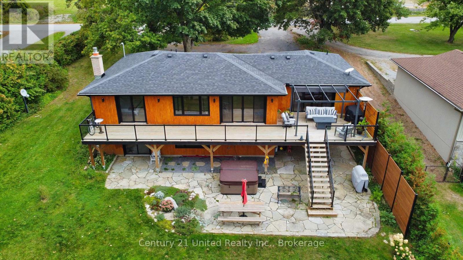 1915 PINEHURST AVENUE - 46