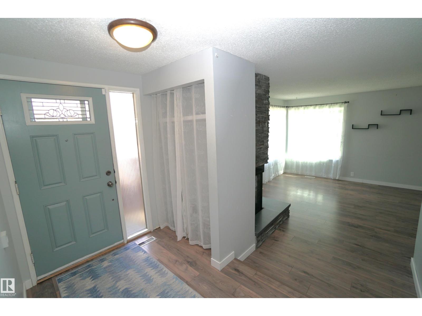 2672 89 ST NW - 11