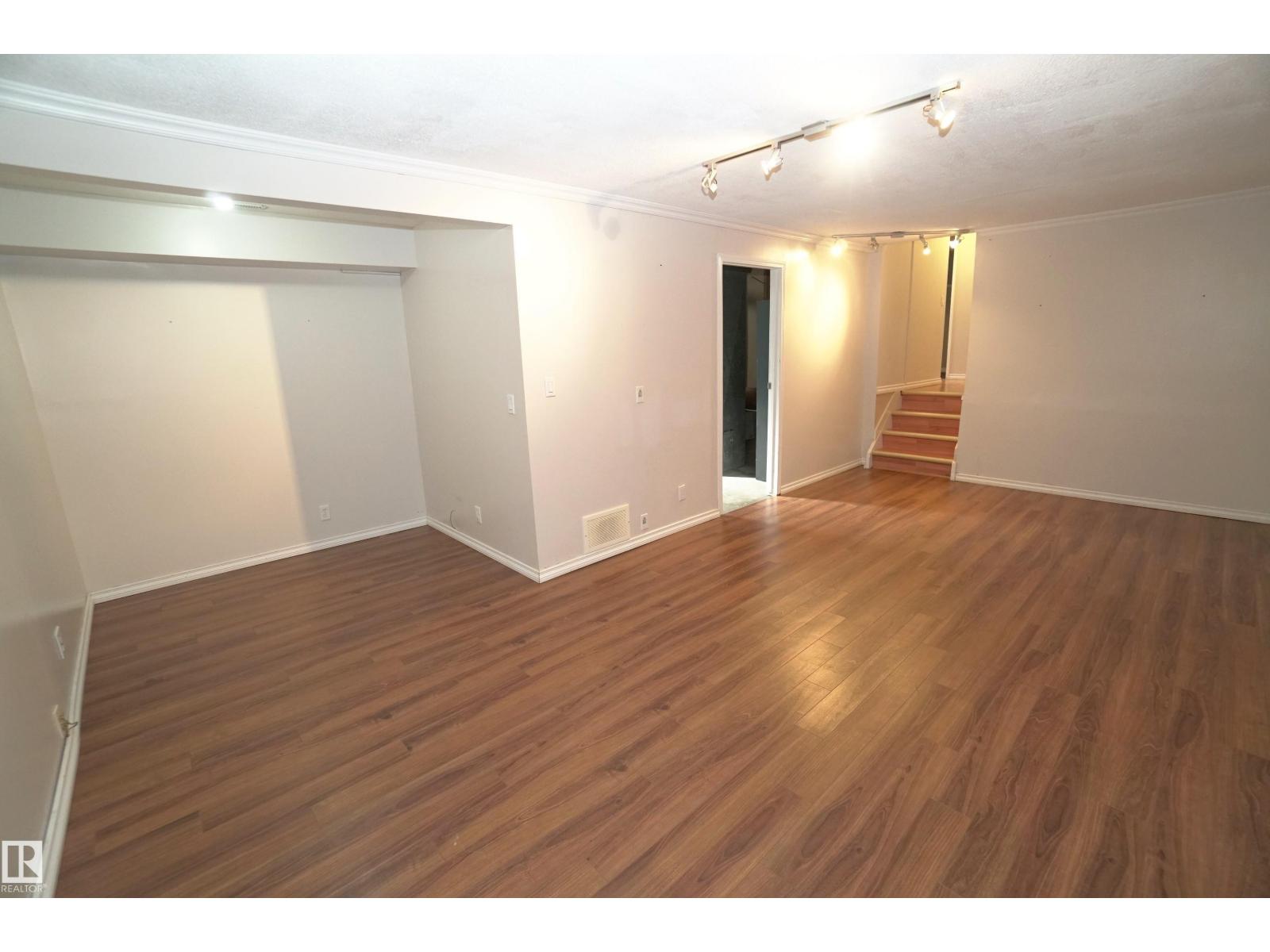 2672 89 ST NW - Image 26
