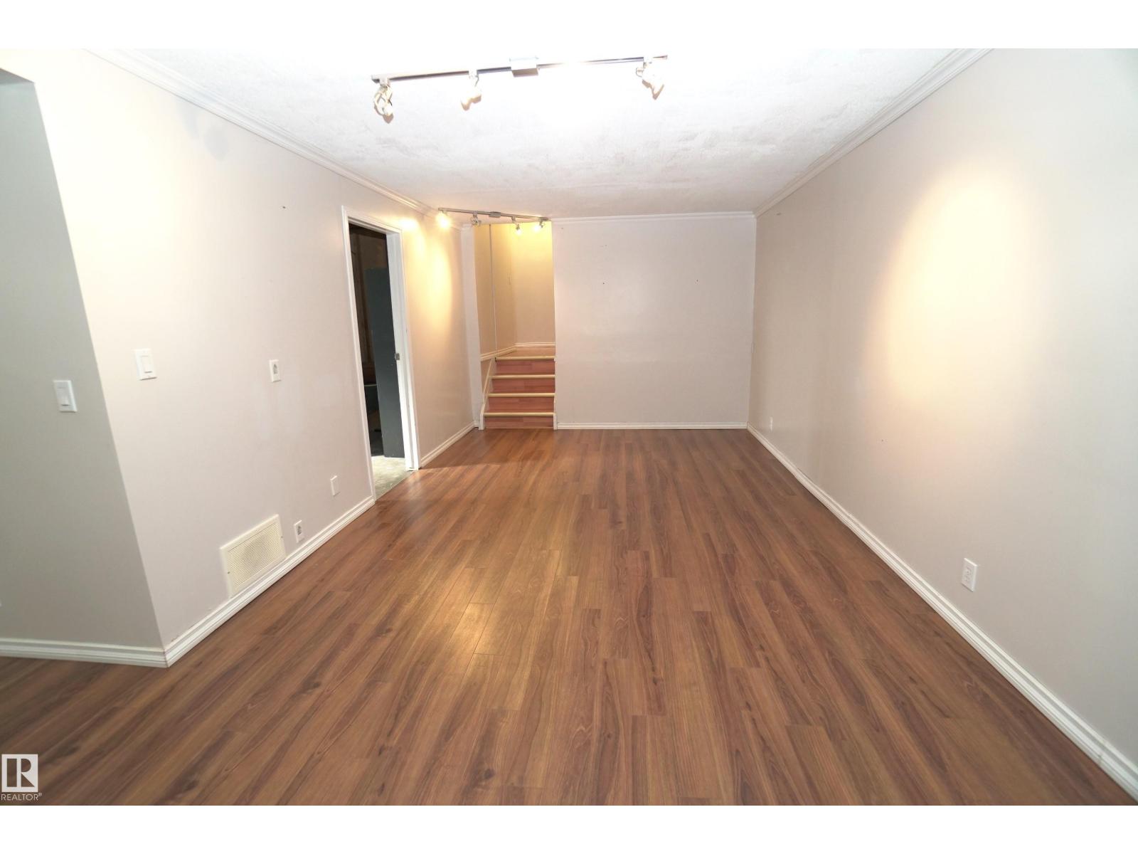 2672 89 ST NW - 28
