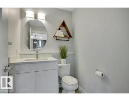 9732 205 St Nw, Edmonton, AB T5T4V7 Photo 23