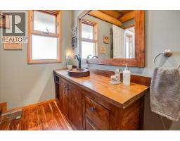 3140 3a Highway, Nelson, BC V1L6M7 Photo 34