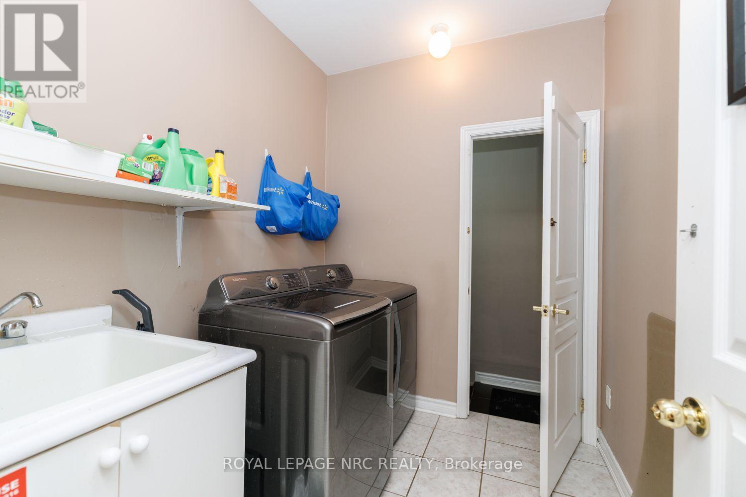 25 MAVERICK CRESCENT - Image 29