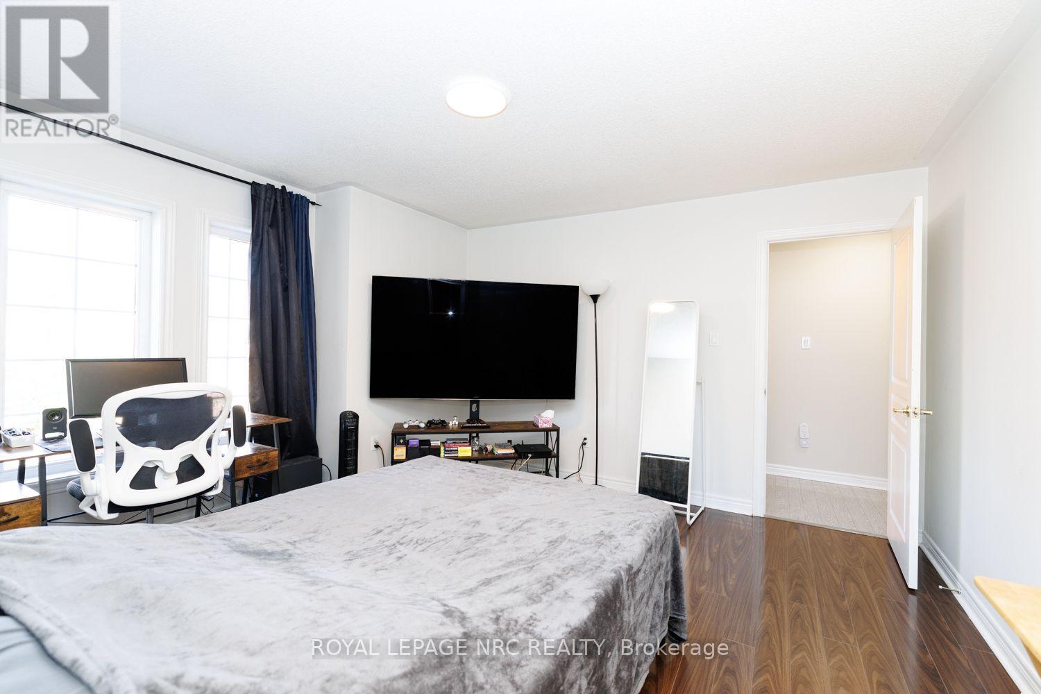 25 MAVERICK CRESCENT - Image 34
