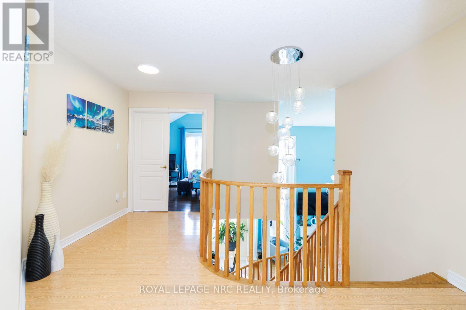 25 MAVERICK CRESCENT - Image 37