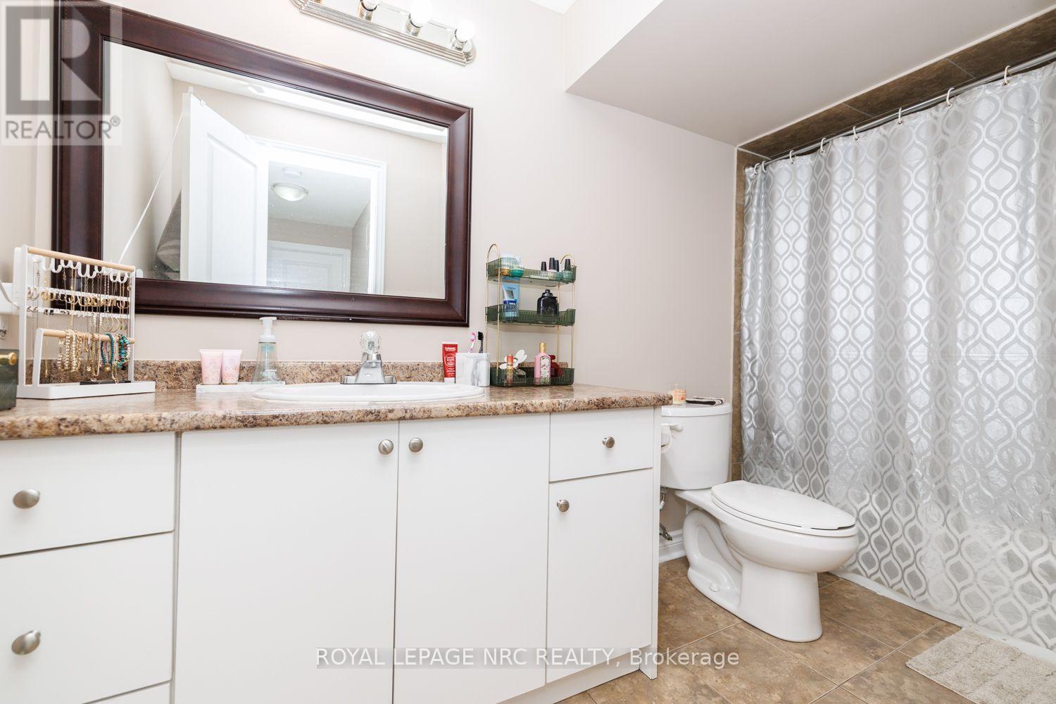 25 MAVERICK CRESCENT - 48