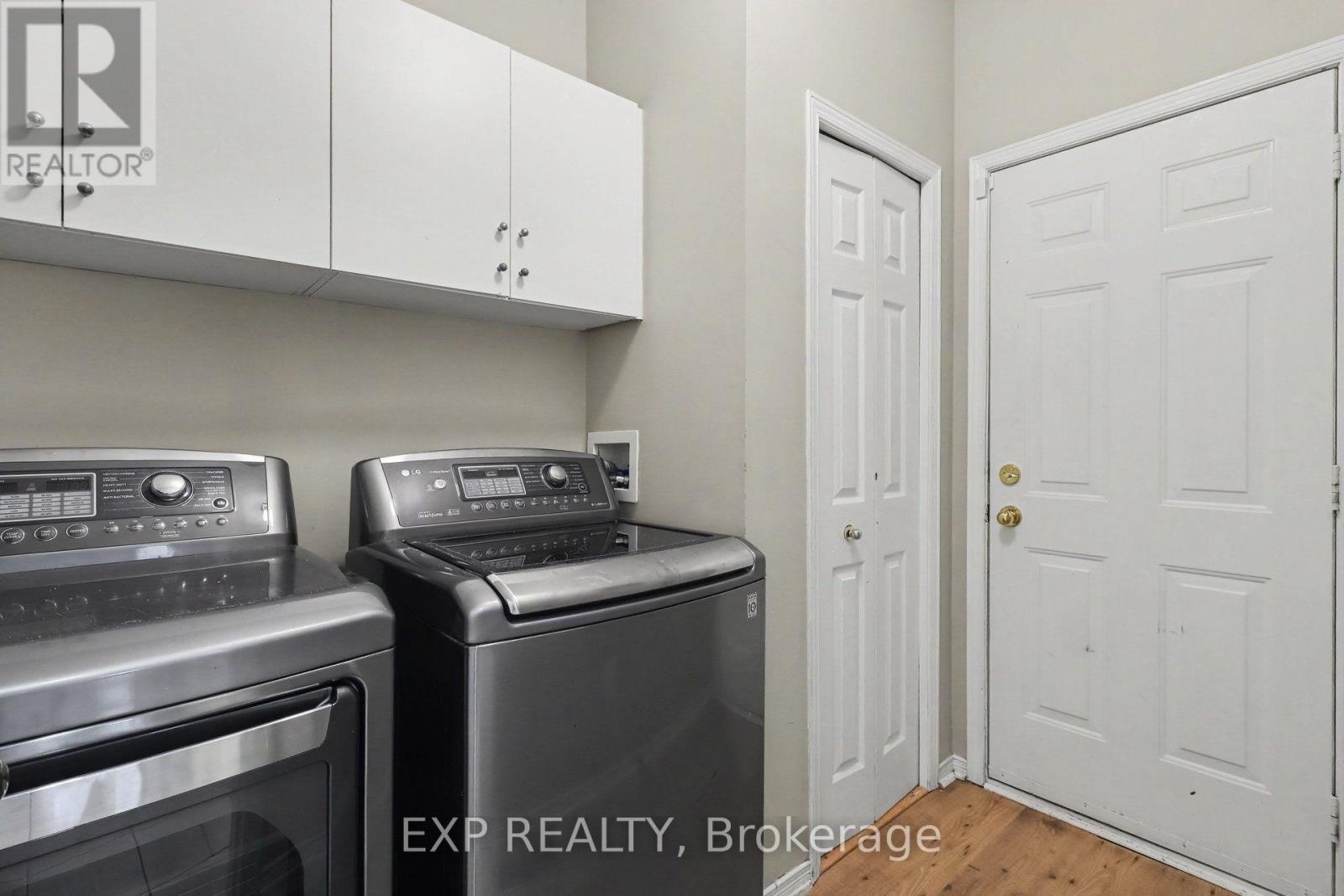 78 INSMILL CRESCENT N photo 22