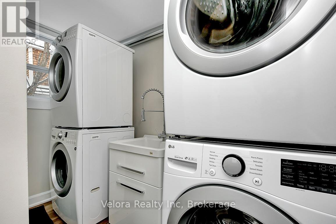301 ZEPHYR AVENUE - Image 18