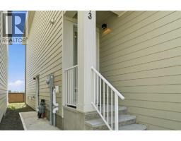 143 Belvedere Crescent SE - photo 31