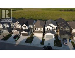 143 Belvedere Crescent SE - photo 2