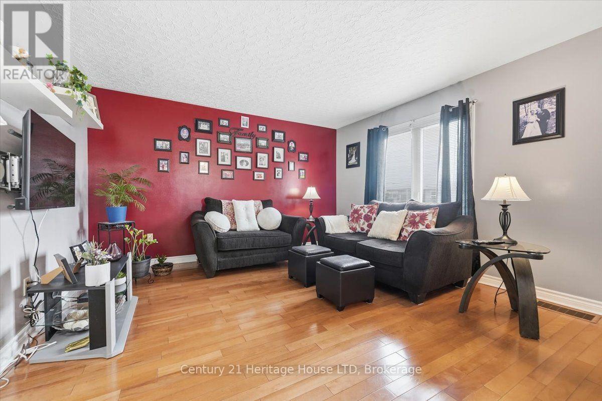 42 LINCOLN STREET - 11