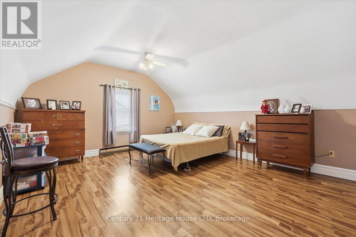 42 LINCOLN STREET - 27
